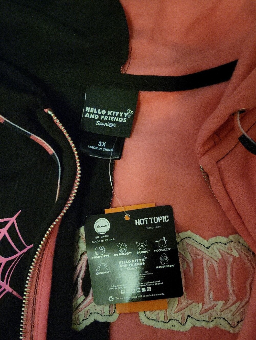 Hello Kitty Sanrio Pink & Black Split Hoodie with Heart Zipper Pull - Picture 6 of 11